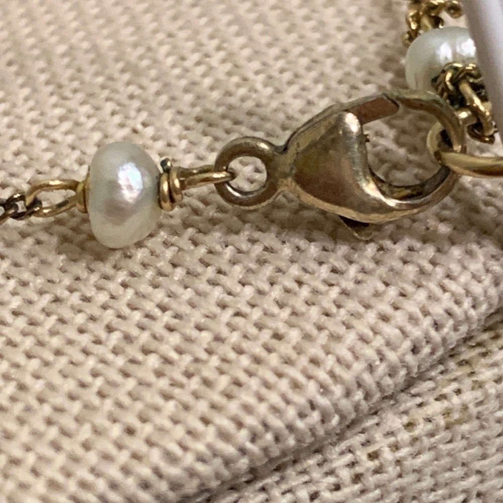 ALEXIS BITTAR Pendant Silver/White Carved Lucite Circle Gold Tone Chain Vintage - Picture 4 of 7